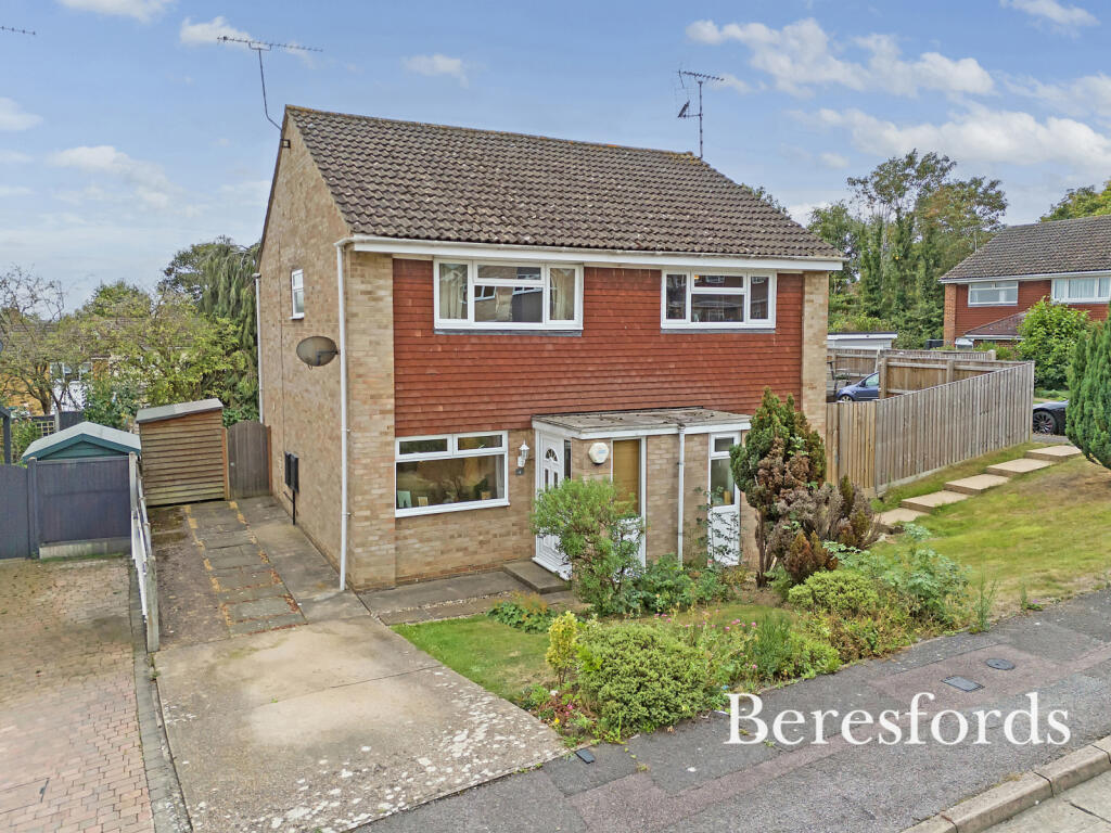 Main image of property: Fieldfare, Billericay, CM11