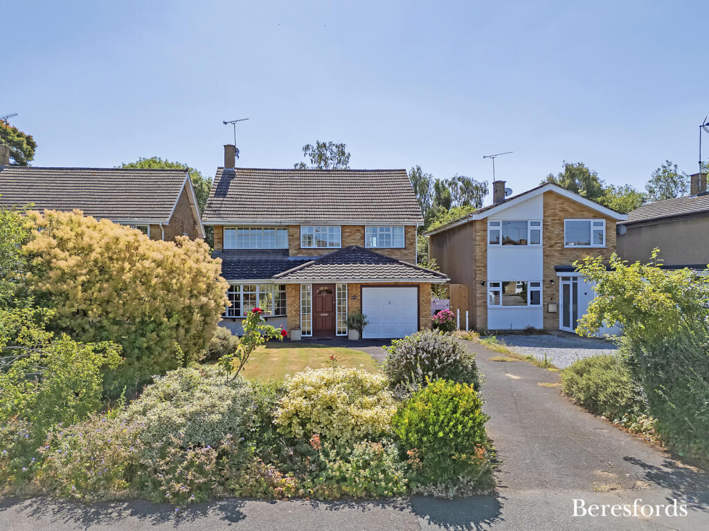 4 bedroom detached house