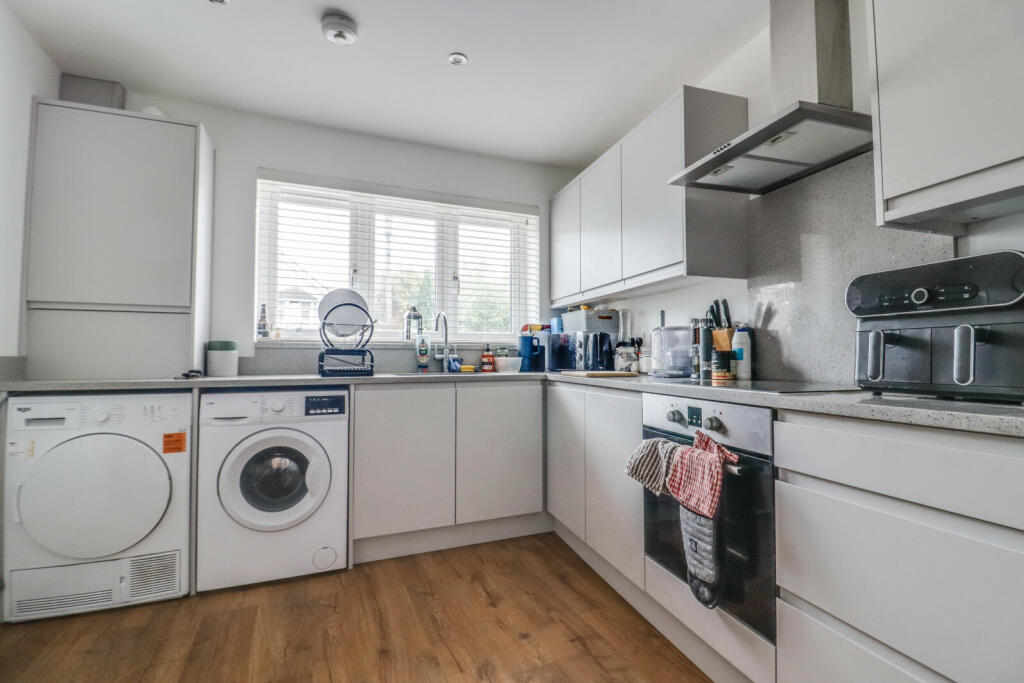 Additional property image - Skitts Hill, Braintree, CM7
