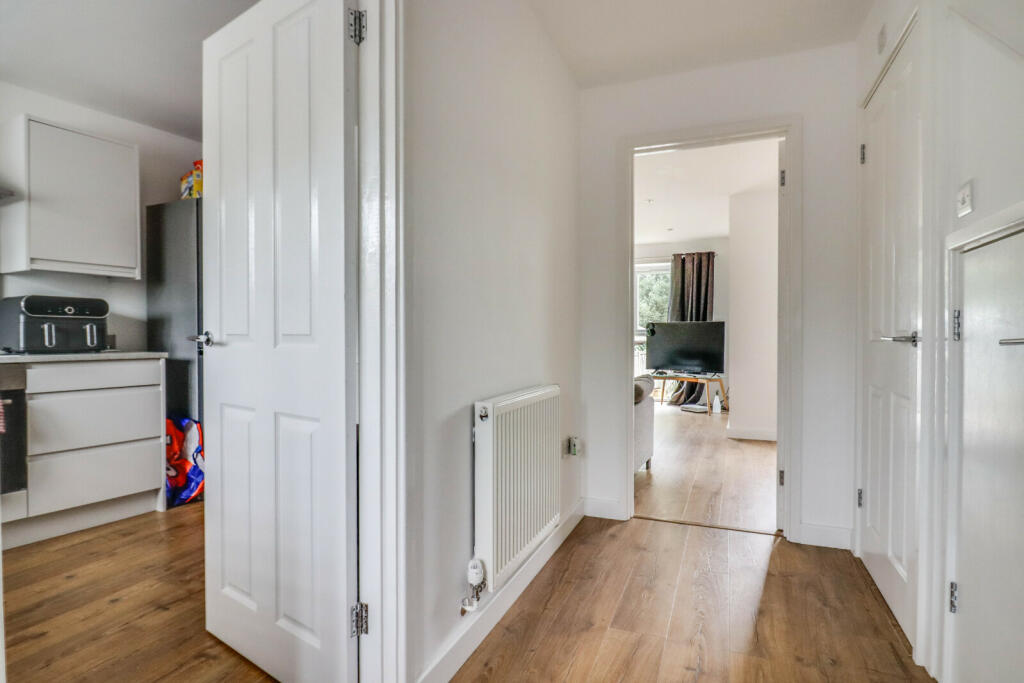 Additional property image - Skitts Hill, Braintree, CM7
