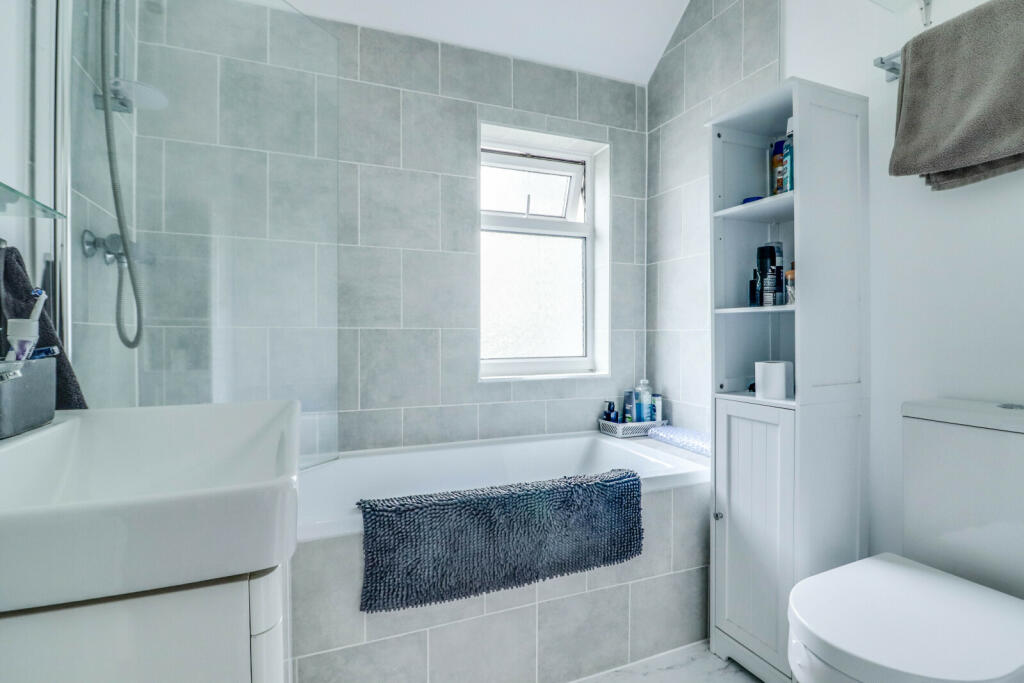 Additional property image - Skitts Hill, Braintree, CM7
