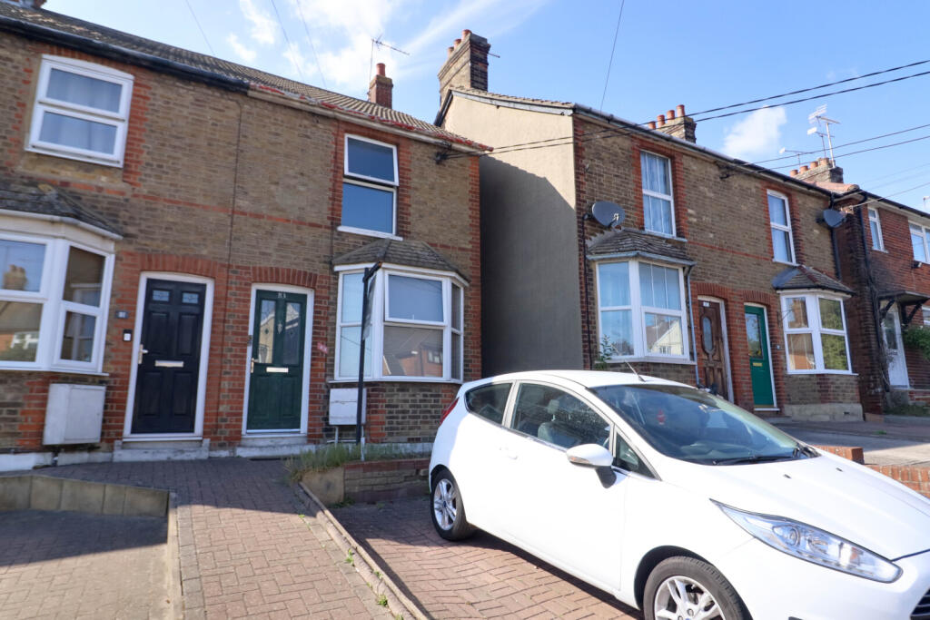 Main image of property: Chapel Hill, Braintree, CM7