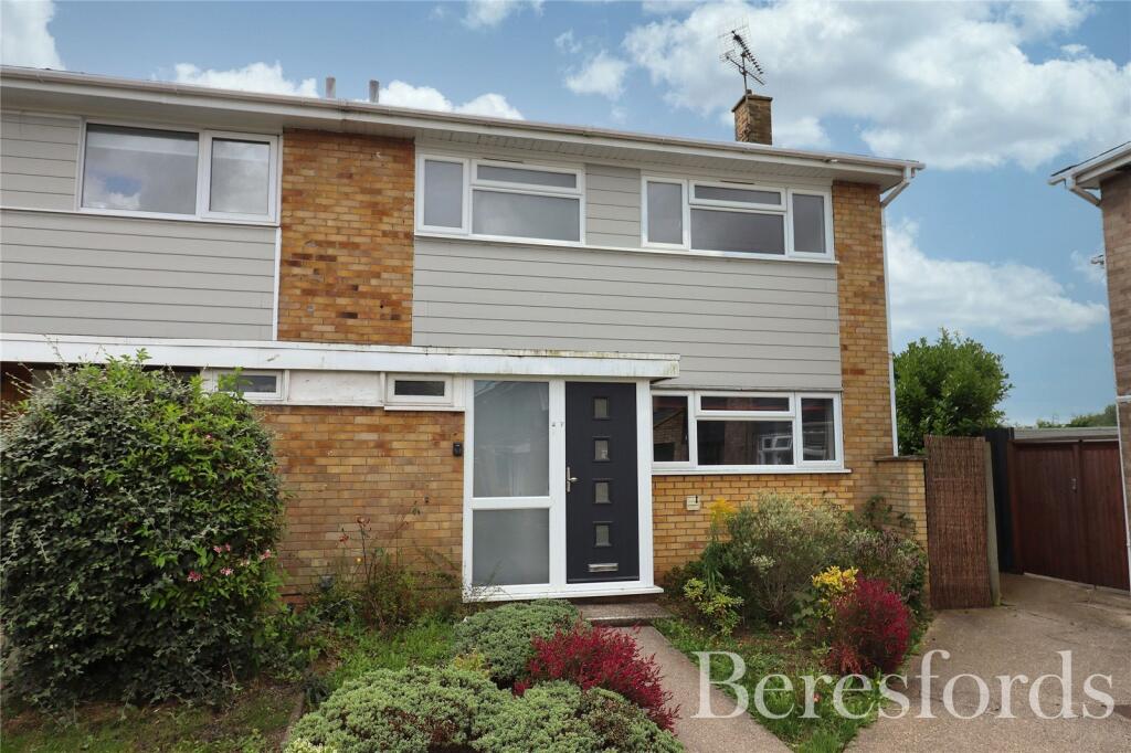 3 bedroom semidetached house for sale in Tees Road, Chelmsford, CM1
