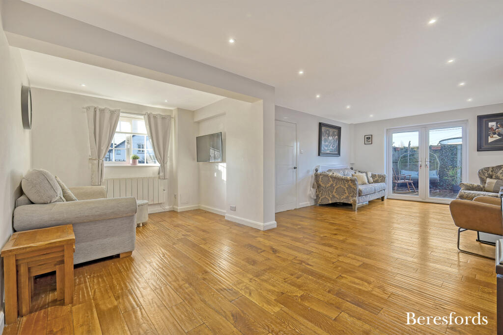 Additional property image - Broads Green, Great Waltham, CM3