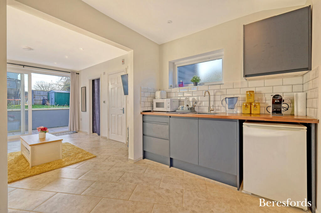 Additional property image - Broads Green, Great Waltham, CM3