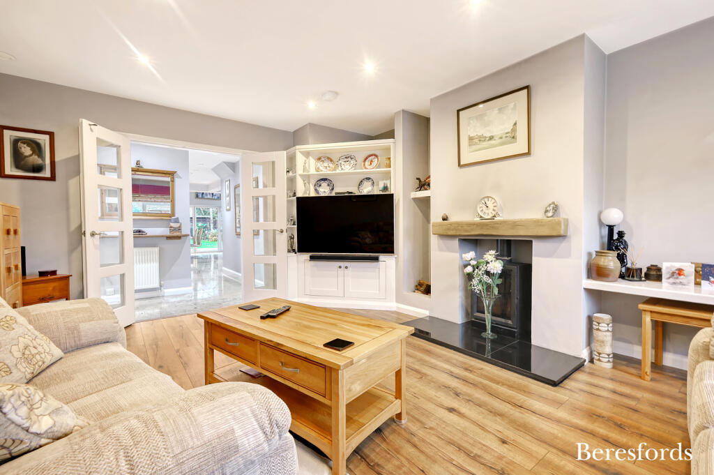 Additional property image - Runsell Close, Danbury, CM3