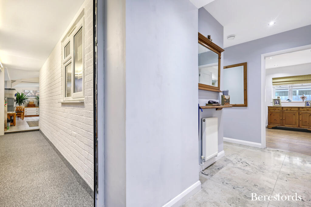 Additional property image - Runsell Close, Danbury, CM3