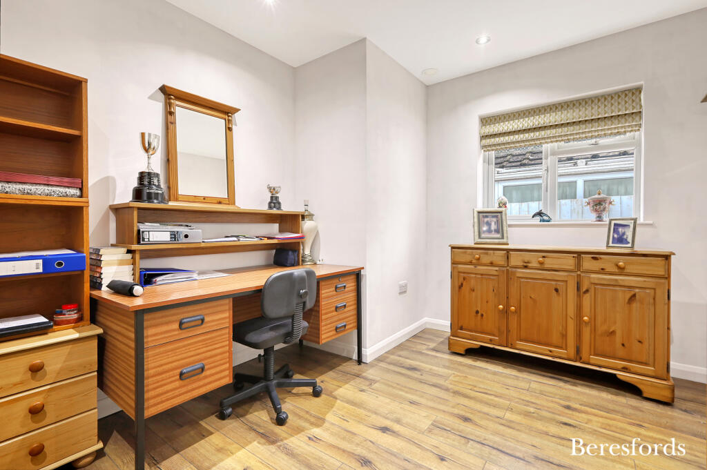Additional property image - Runsell Close, Danbury, CM3