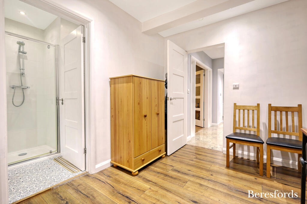 Additional property image - Runsell Close, Danbury, CM3