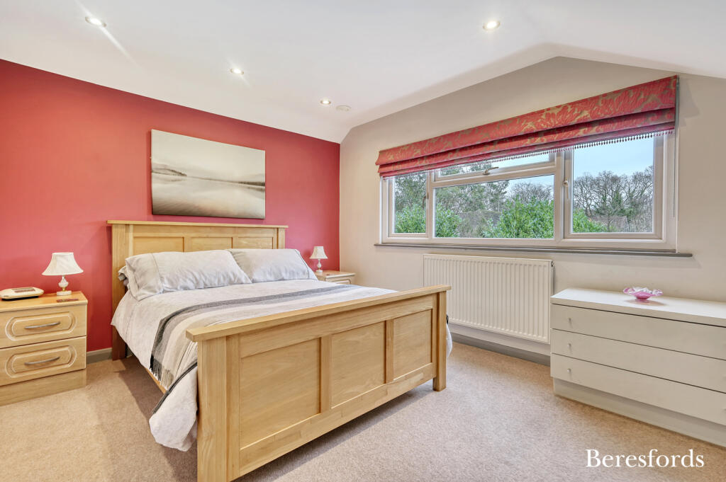Additional property image - Runsell Close, Danbury, CM3