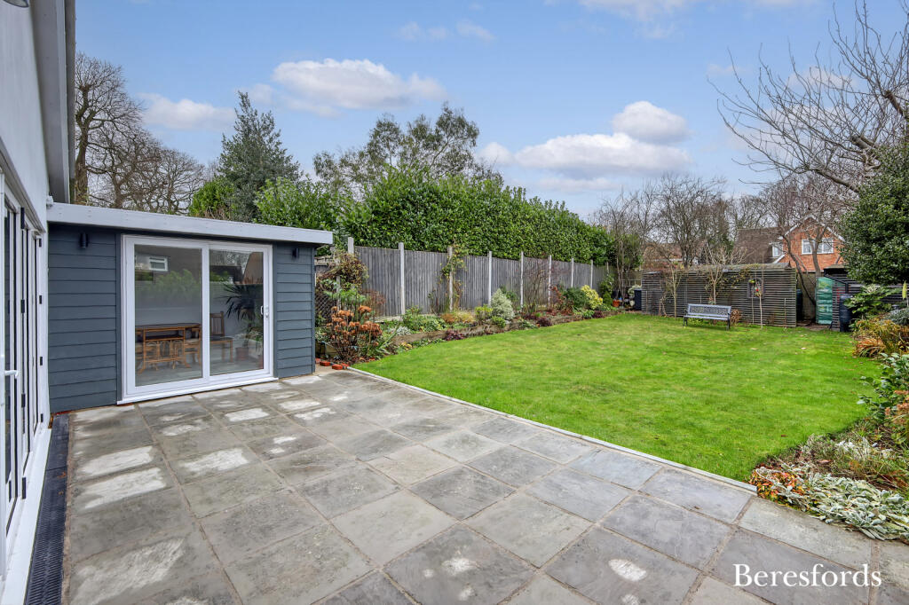 Additional property image - Runsell Close, Danbury, CM3