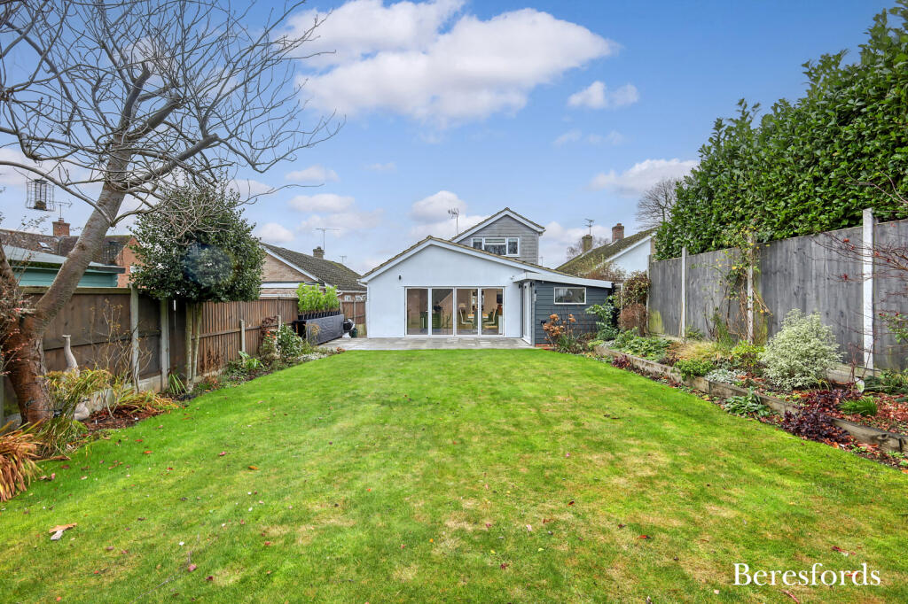 Additional property image - Runsell Close, Danbury, CM3