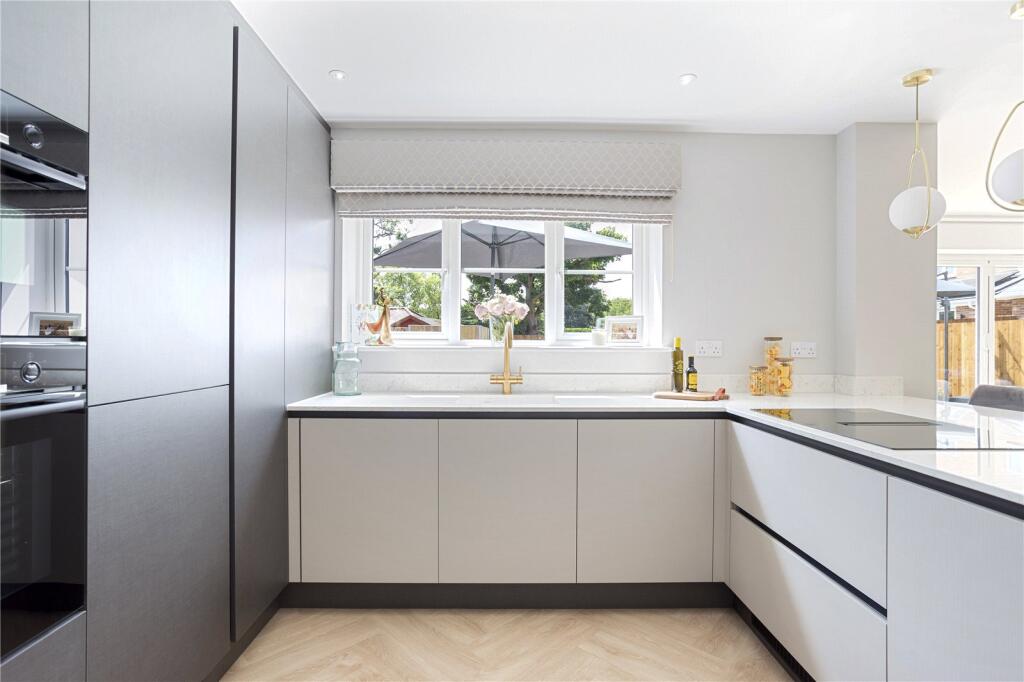 Additional property image - Hanningfield Park, Rettendon Common, CM3