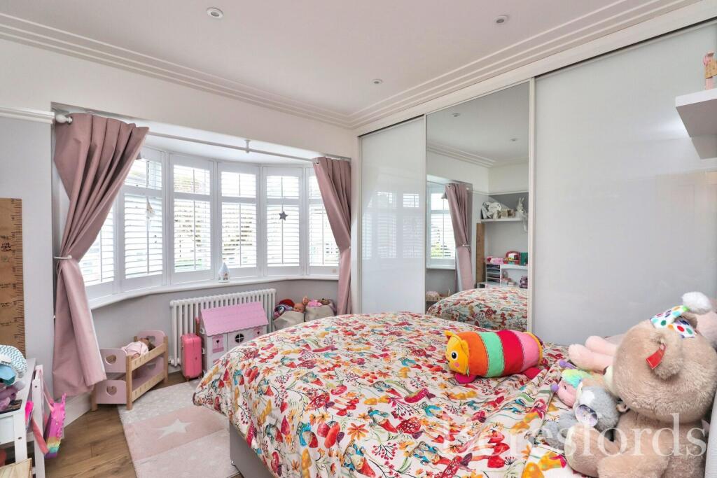Additional property image - Fifth Avenue, Chelmsford, CM1