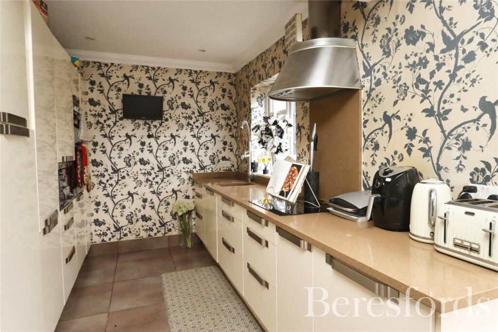 Additional property image - Tabors Avenue, Chelmsford, CM2