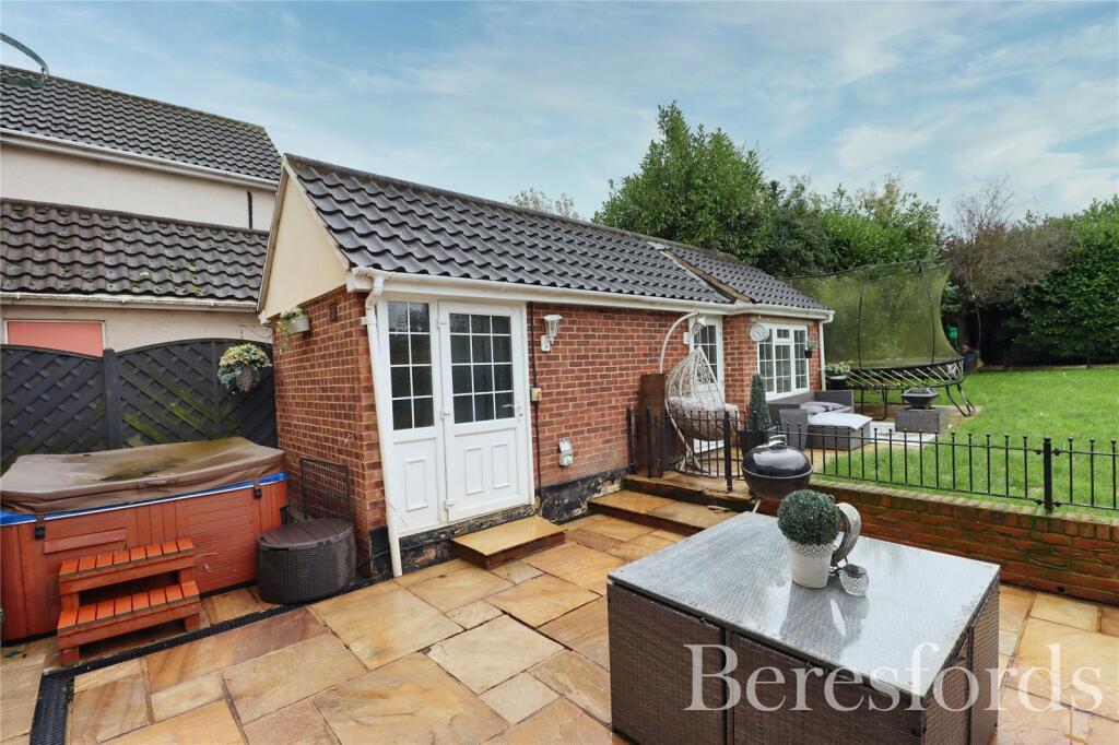Additional property image - Tabors Avenue, Chelmsford, CM2