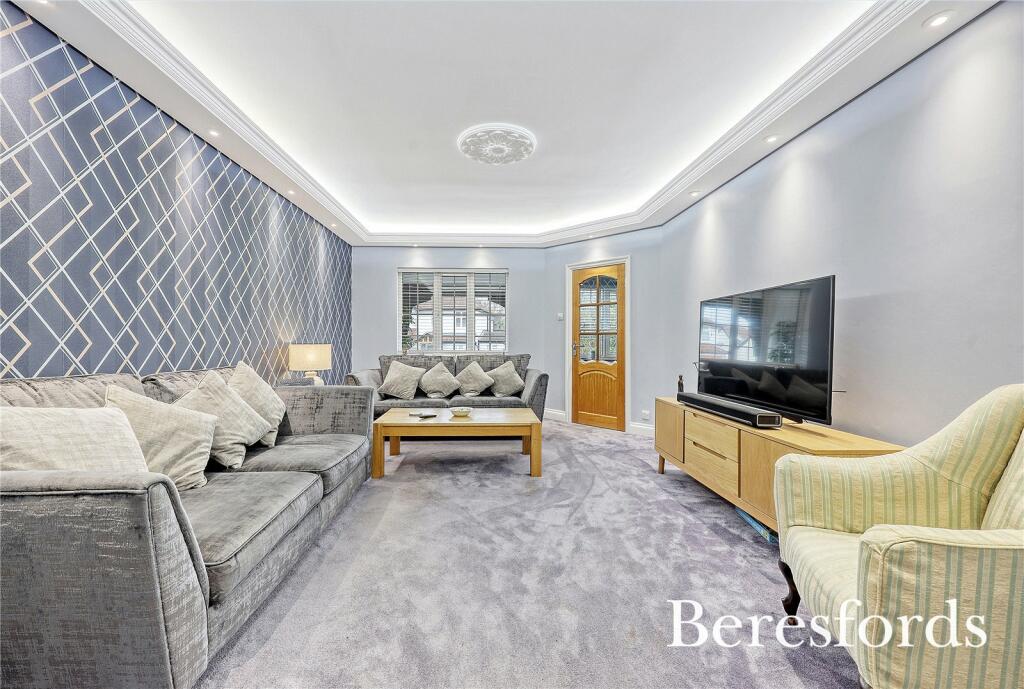 Additional property image - Headley Chase, Warley, CM14