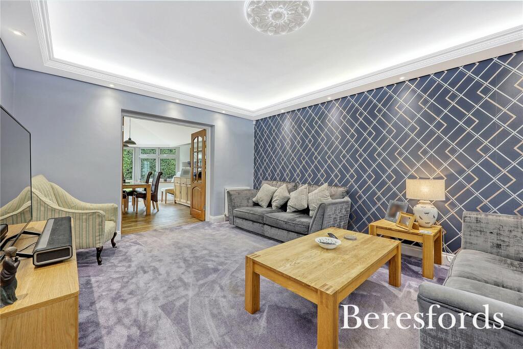 Additional property image - Headley Chase, Warley, CM14