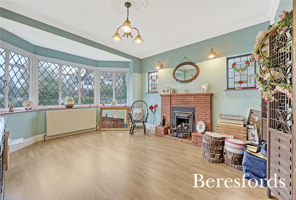 Additional property image - Headley Chase, Warley, CM14