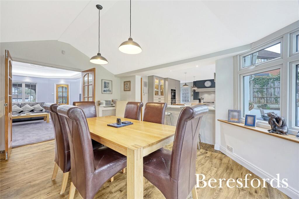 Additional property image - Headley Chase, Warley, CM14