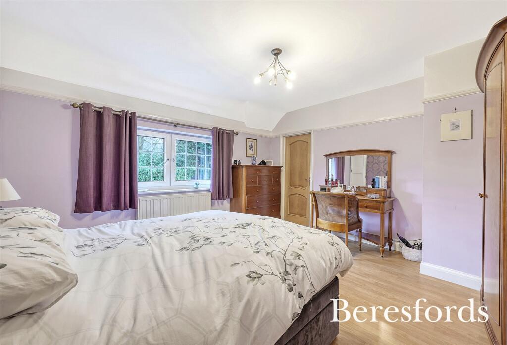 Additional property image - Headley Chase, Warley, CM14