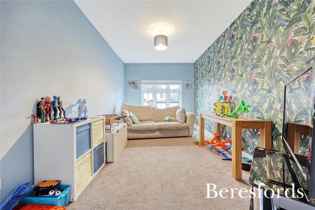 Additional property image - Headley Chase, Warley, CM14