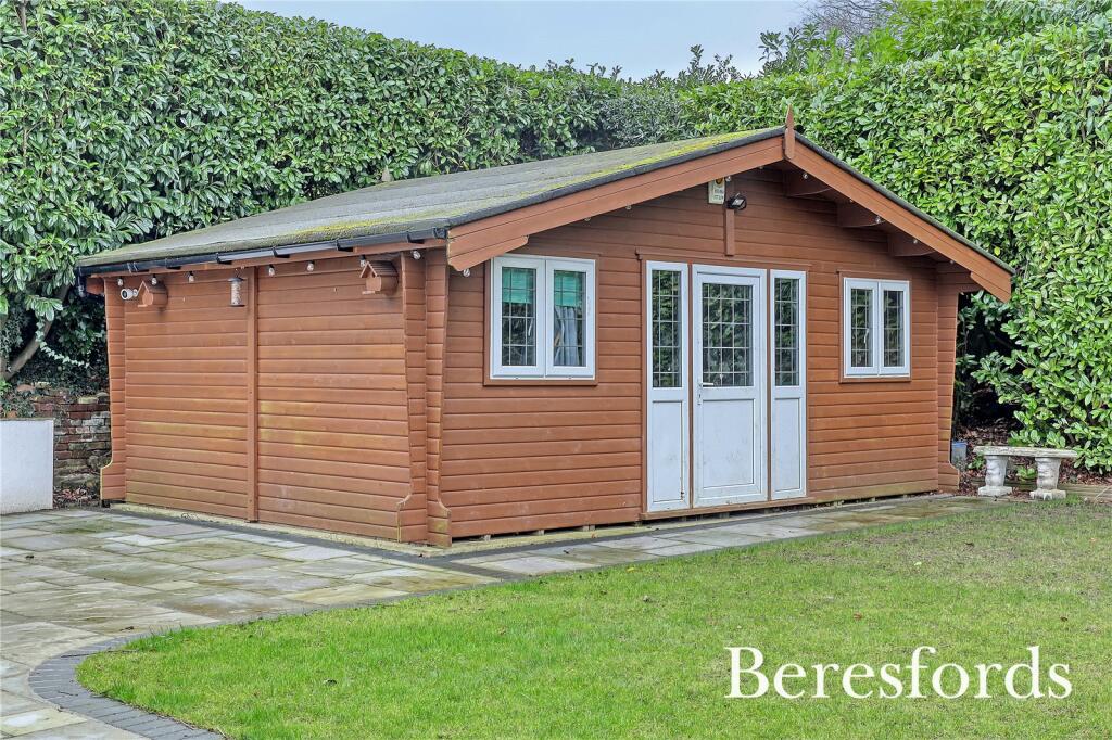 Additional property image - Headley Chase, Warley, CM14