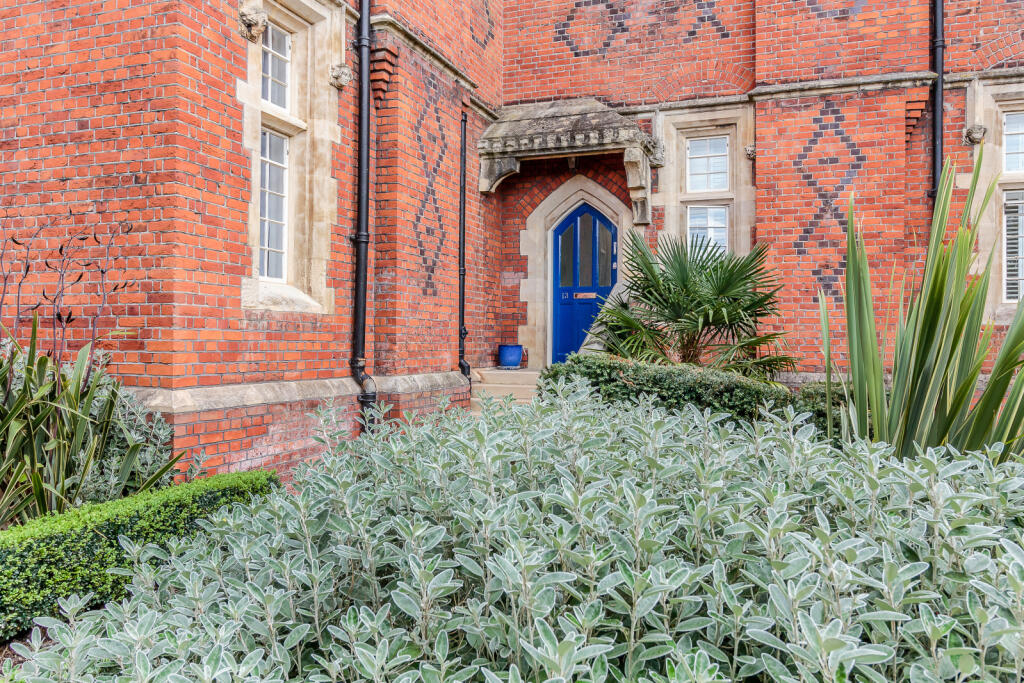 Additional property image - Kendall Court, The Galleries, CM14