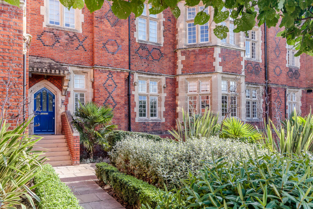 Additional property image - Kendall Court, The Galleries, CM14