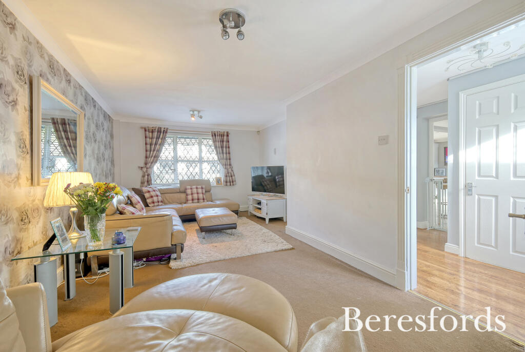Additional property image - Fox Hatch, Kelvedon Hatch, CM15