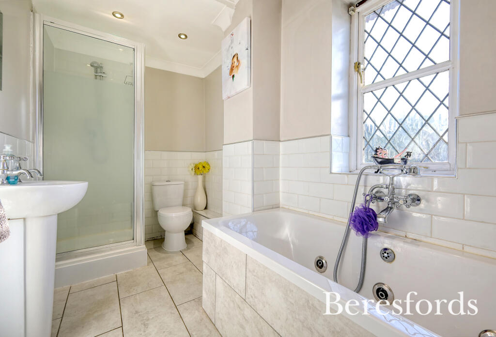 Additional property image - Fox Hatch, Kelvedon Hatch, CM15