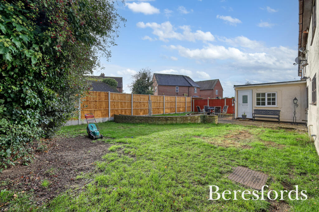 Additional property image - Fox Hatch, Kelvedon Hatch, CM15