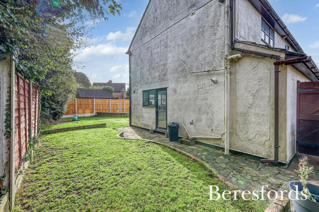 Additional property image - Fox Hatch, Kelvedon Hatch, CM15