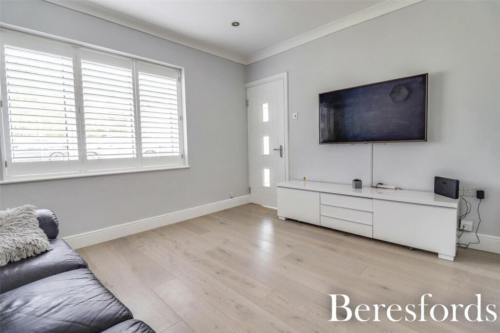 Additional property image - Knights Way, Brentwood, CM13