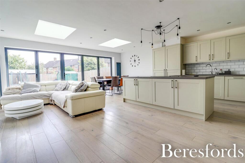 Additional property image - Knights Way, Brentwood, CM13