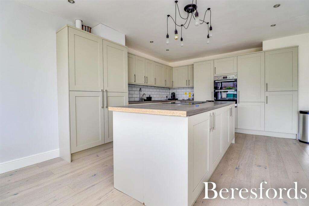 Additional property image - Knights Way, Brentwood, CM13