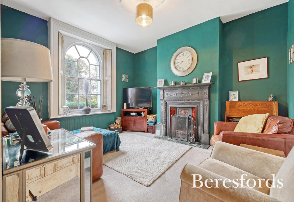 Additional property image - Warley Hill, Warley, CM14