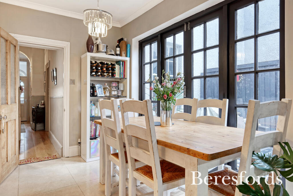 Additional property image - Warley Hill, Warley, CM14