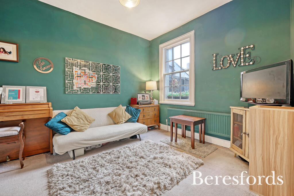 Additional property image - Warley Hill, Warley, CM14