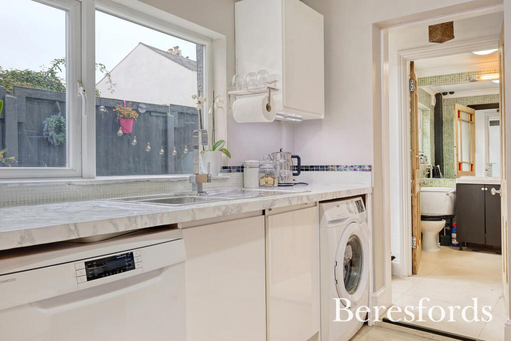 Additional property image - Warley Hill, Warley, CM14
