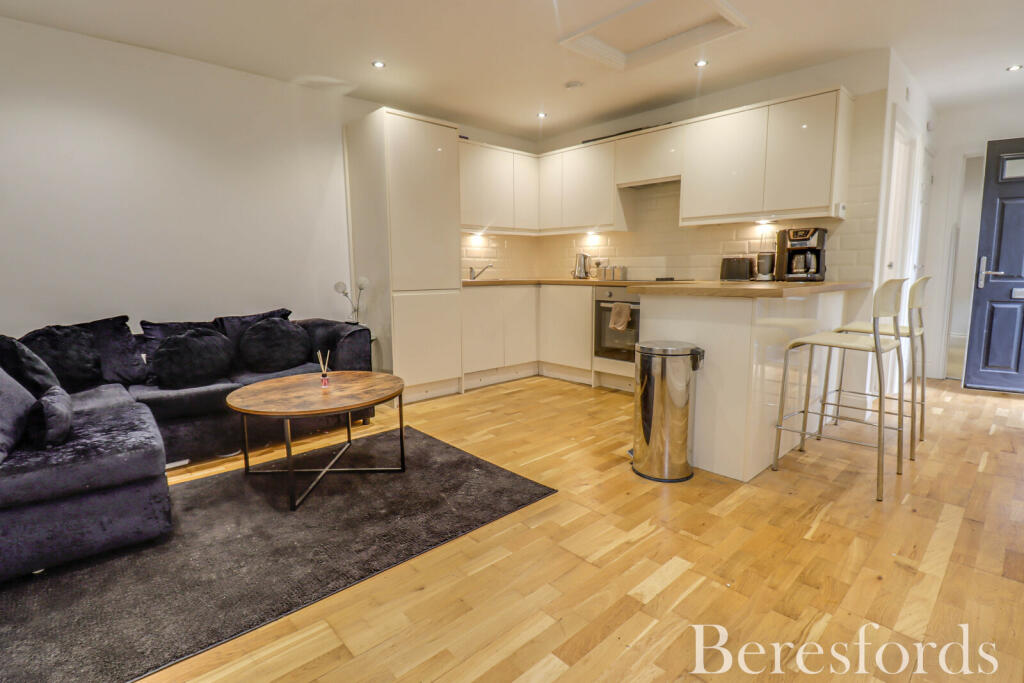 Additional property image - Coxtie Green Road, Pilgrims Hatch, CM14