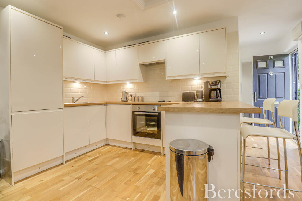 Additional property image - Coxtie Green Road, Pilgrims Hatch, CM14
