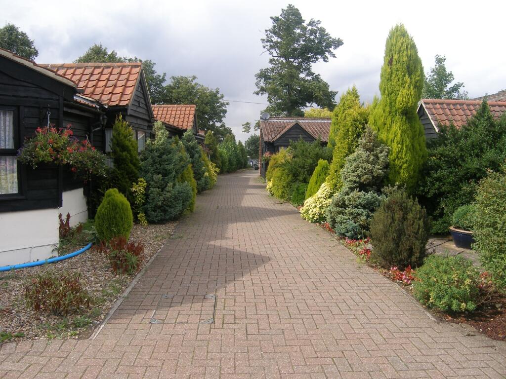 Additional property image - Coxtie Green Road, Pilgrims Hatch, CM14