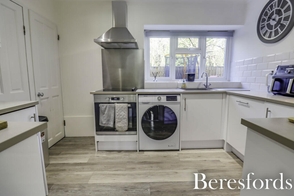 Additional property image - Knights Way, Brentwood, CM13