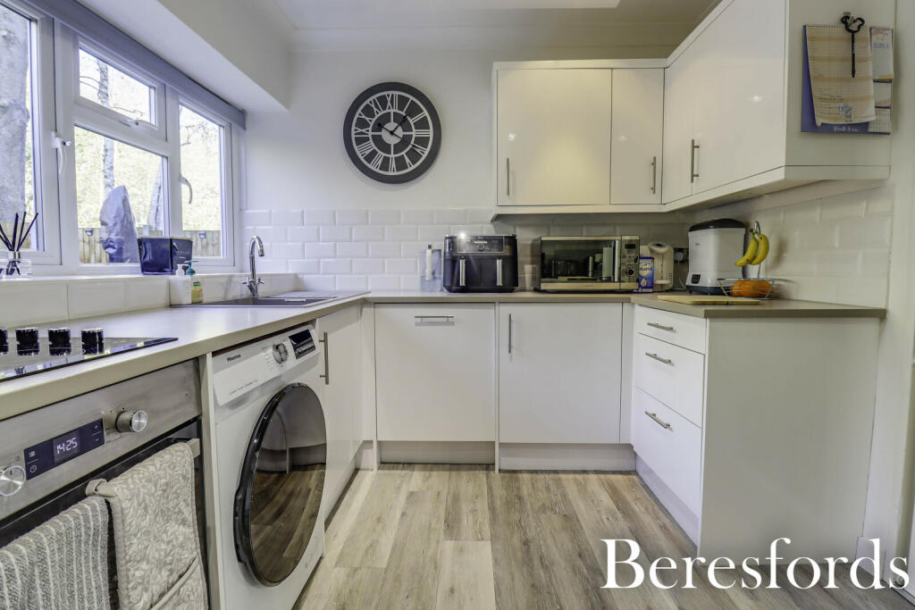Additional property image - Knights Way, Brentwood, CM13