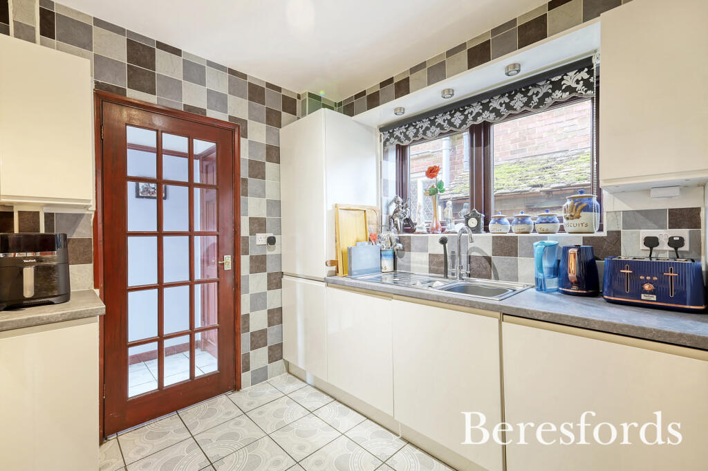 Additional property image - Ongar Road, Pilgrims Hatch, CM15