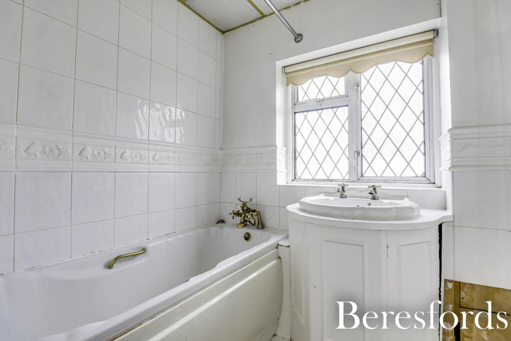 Additional property image - Cornwall Road, Pilgrims Hatch, CM15