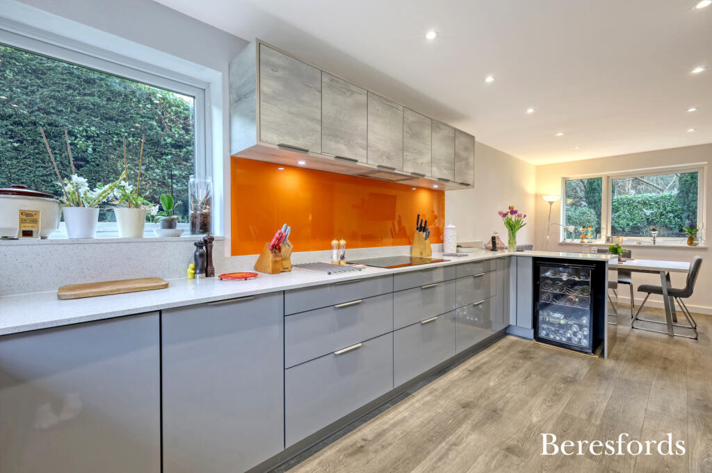 Additional property image - Willowdene Court, Warley, CM14