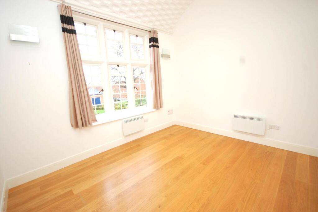 Additional property image - The Galleries, Warley, CM14