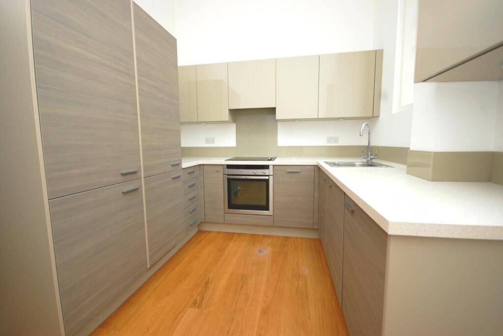 Additional property image - The Galleries, Warley, CM14